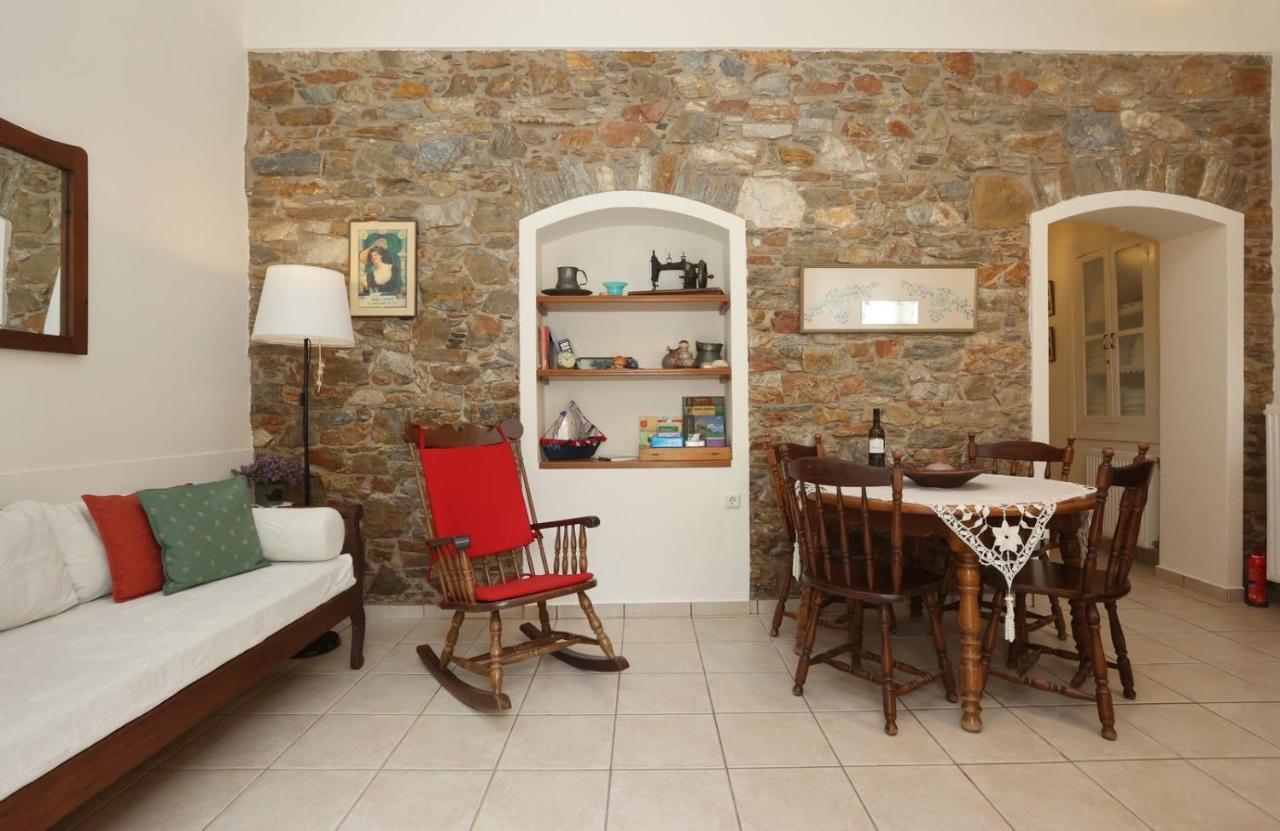 Babina'S Place-Traditional House In Ermoupoli Exterior photo