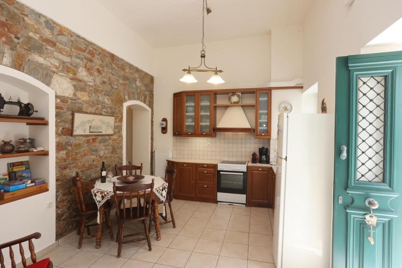 Babina'S Place-Traditional House In Ermoupoli Exterior photo