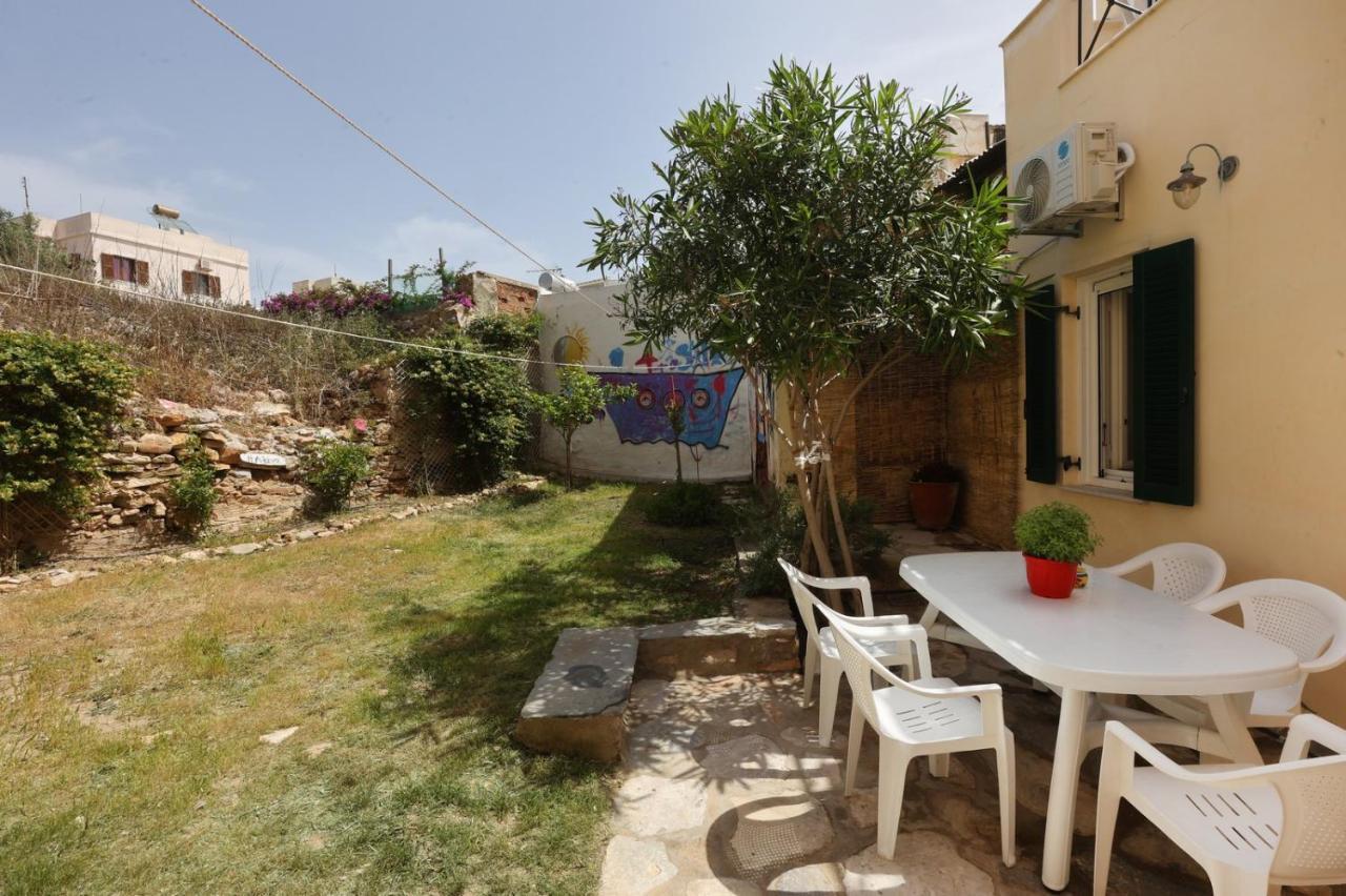 Babina'S Place-Traditional House In Ermoupoli Exterior photo